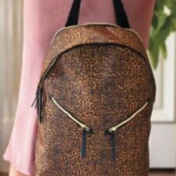 Stella & Dot Lady Boss Backpack in leopard print - Picture 8 of 9